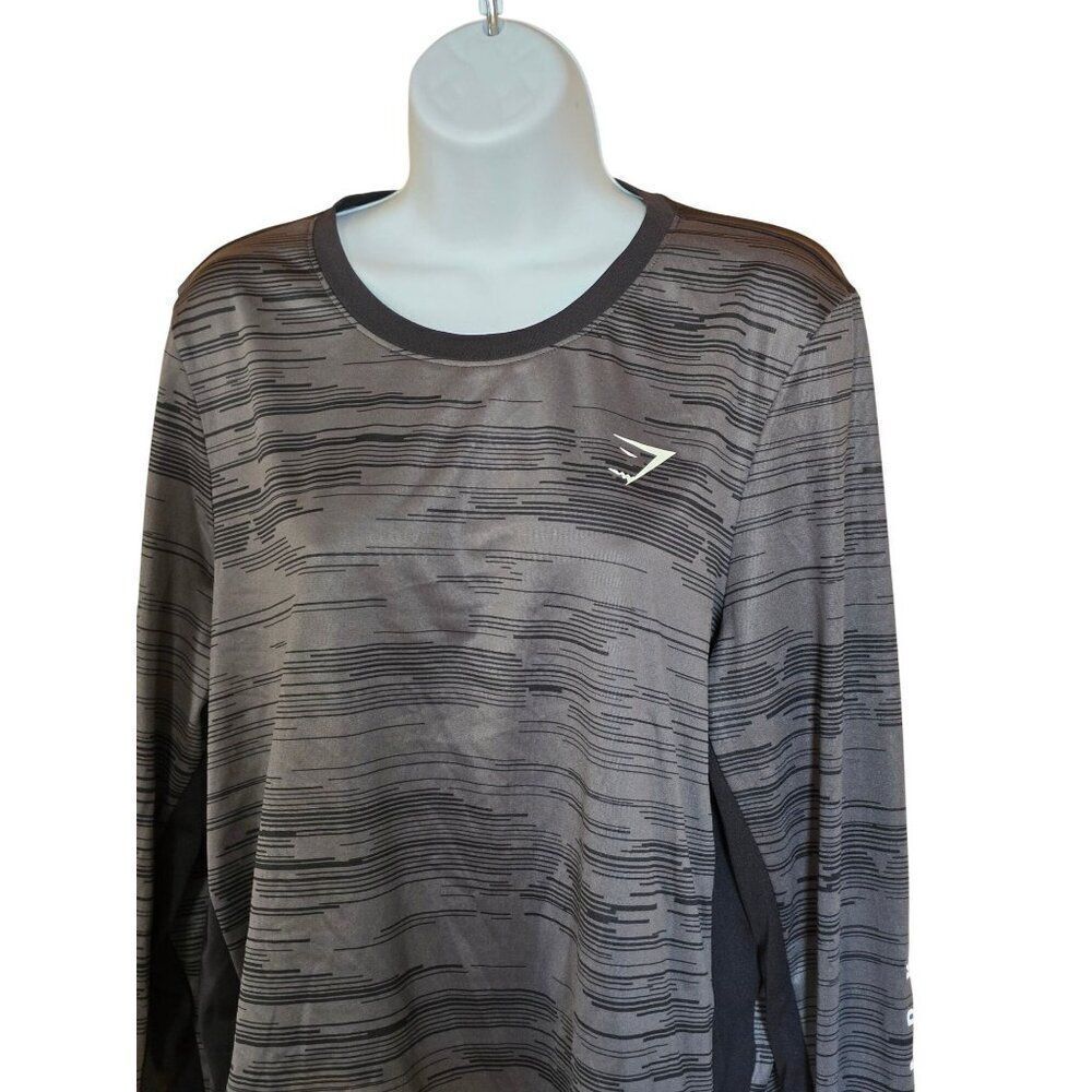 Gymshark  XL Long Sleeve Gray & Black Striped Performance Shirt workout outdoors